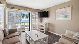 Latitude 6 - Spectacular oceanfront views!1BD/2BA. Sleeps 6