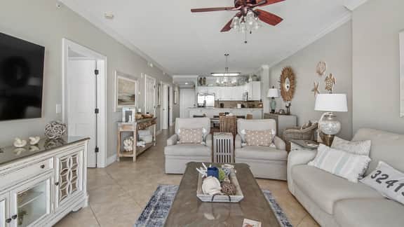 Emerald Isle 603 - Front row chair service included! Affordable rates!