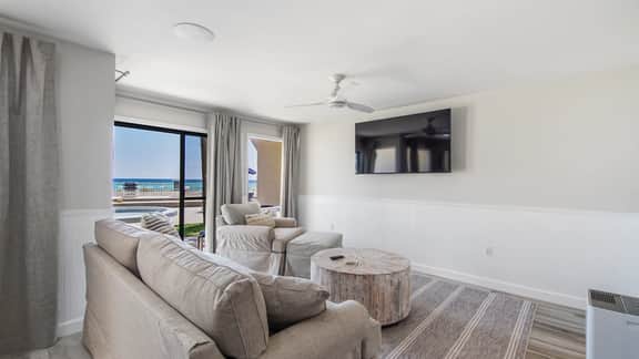 Latitude 14 - NEW OWNER! NEW LOOK! Spectacular ocean views! 1BD/2BA. Sleeps 6