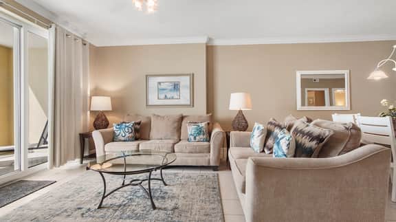 Emerald Isle 1808 - Front row chair service included! Affordable rates!