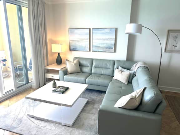 Emerald Isle 1708 Just Remodeled! Stunning! Front Row Beach Chairs Included!